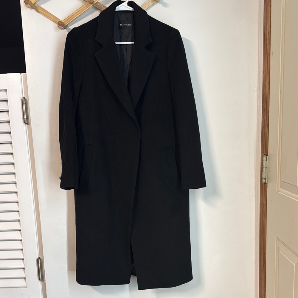 EnC studios Black Trench Coat with Full-Length Style and Notched Lapel
